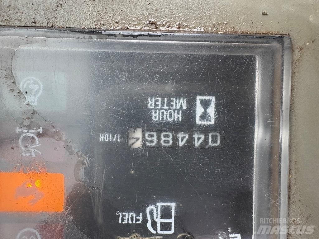 Takeuchi TB 145 Minikoparki