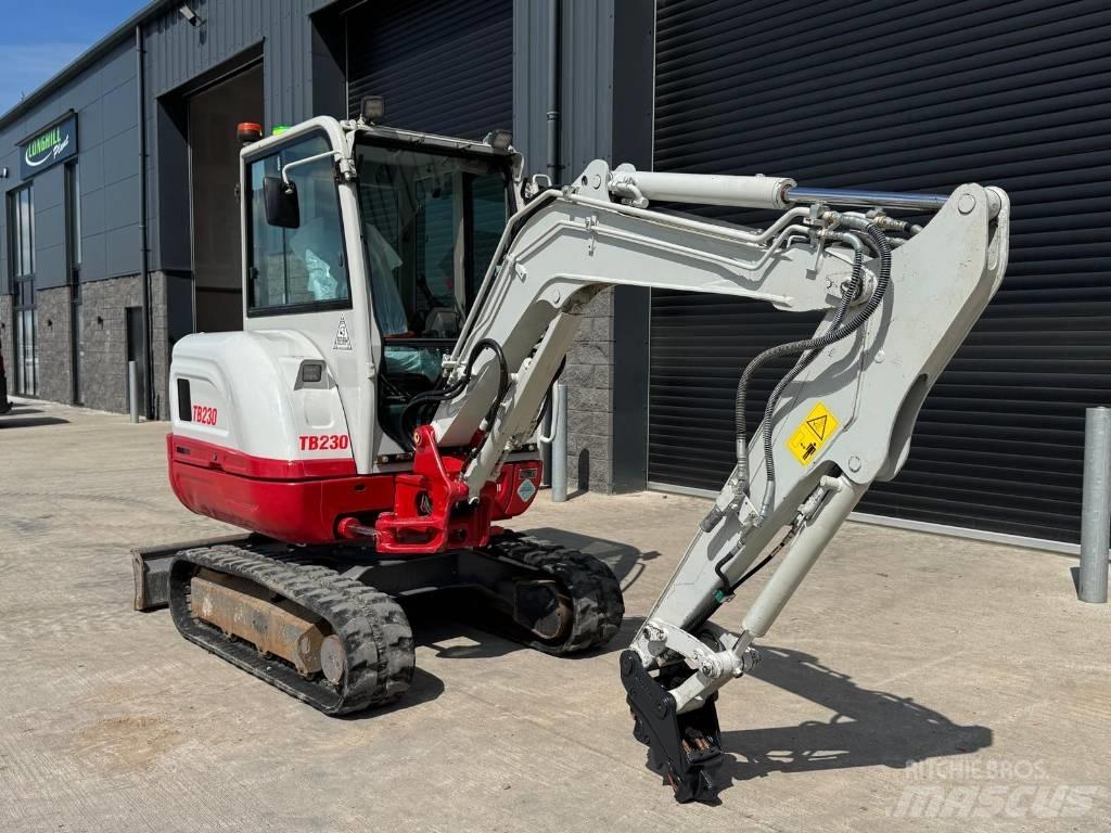 Takeuchi TB 230 Minikoparki