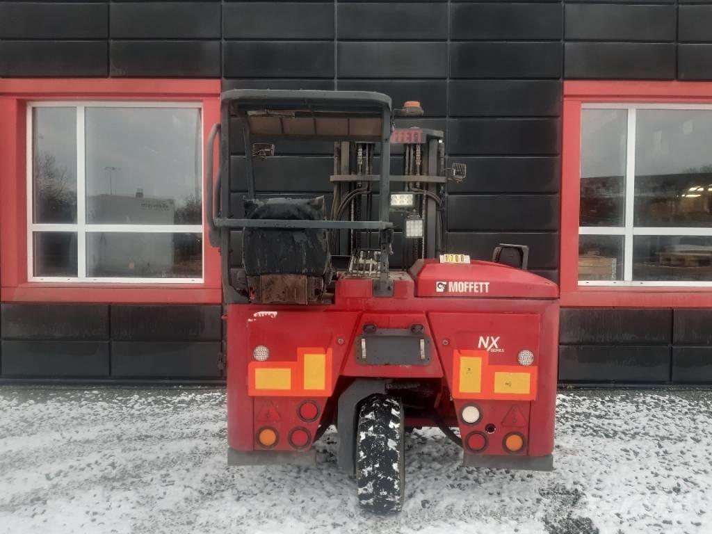 Moffett M5 25.3 Wózki Diesla