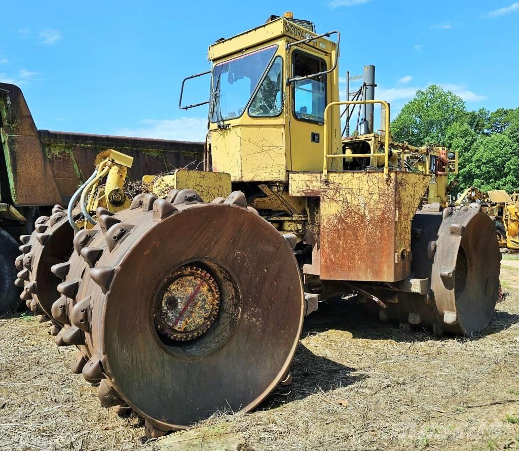 CAT 826 B Zagęszczarki gruntu