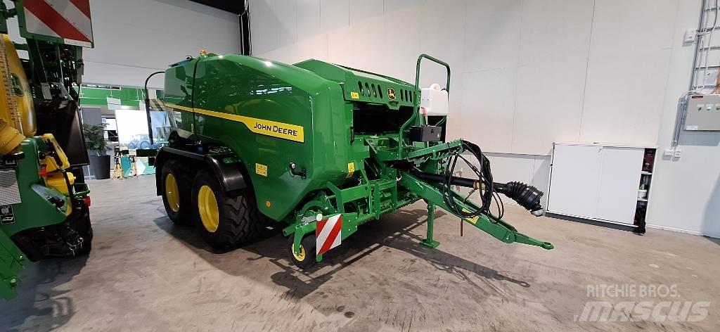 John Deere C441R Prasy zwijające