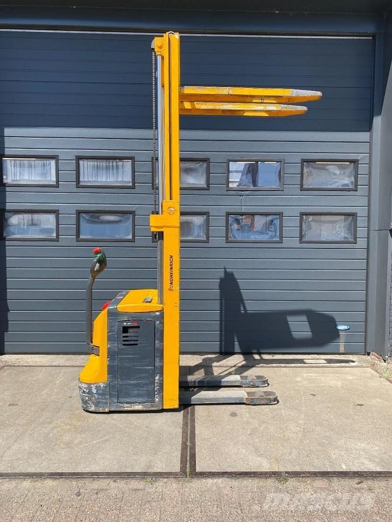 Jungheinrich EJC12 Wózki widłowe unoszące z dyszlem