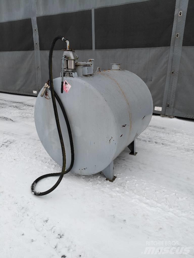  Farmarisäiliö 1300 L Maszyny rolnicze - Inne