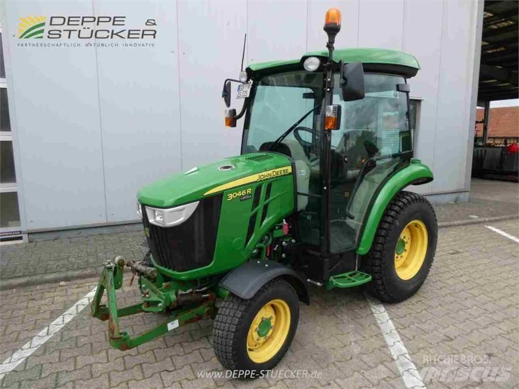 John Deere 3046R Mikrociągniki