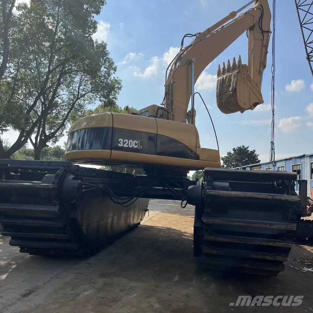 CAT 320 C Koparki pływające - amfibie
