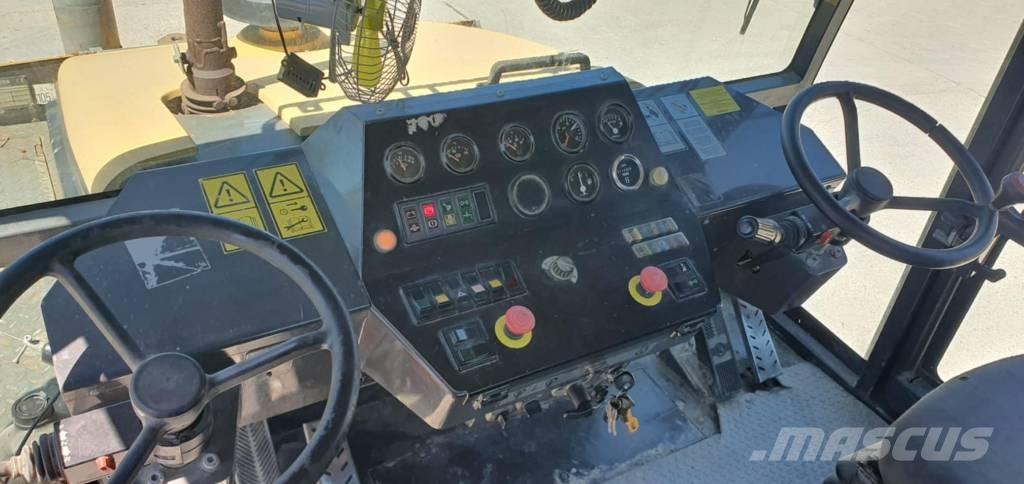 Stavostroj VP-2400 Walce ogumione