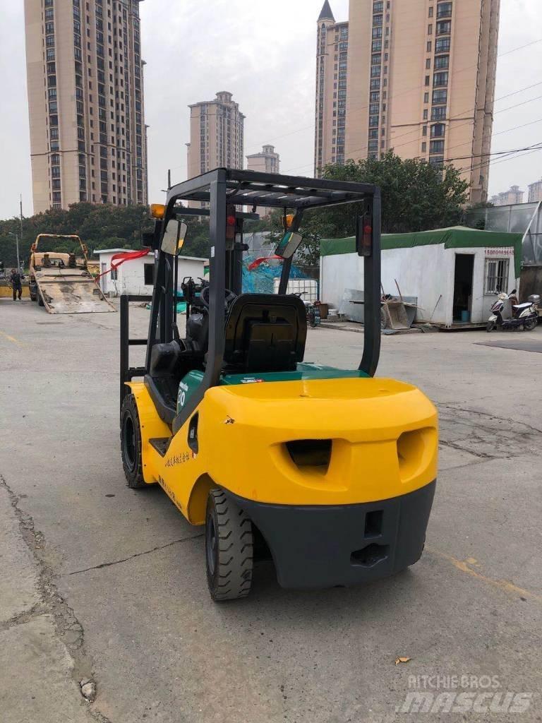 Komatsu FD30 Wózki Diesla