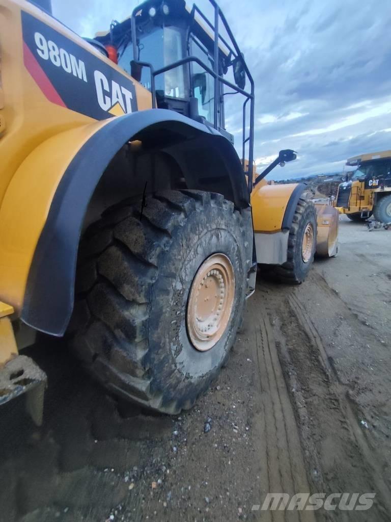 CAT 980M Ładowarki kołowe