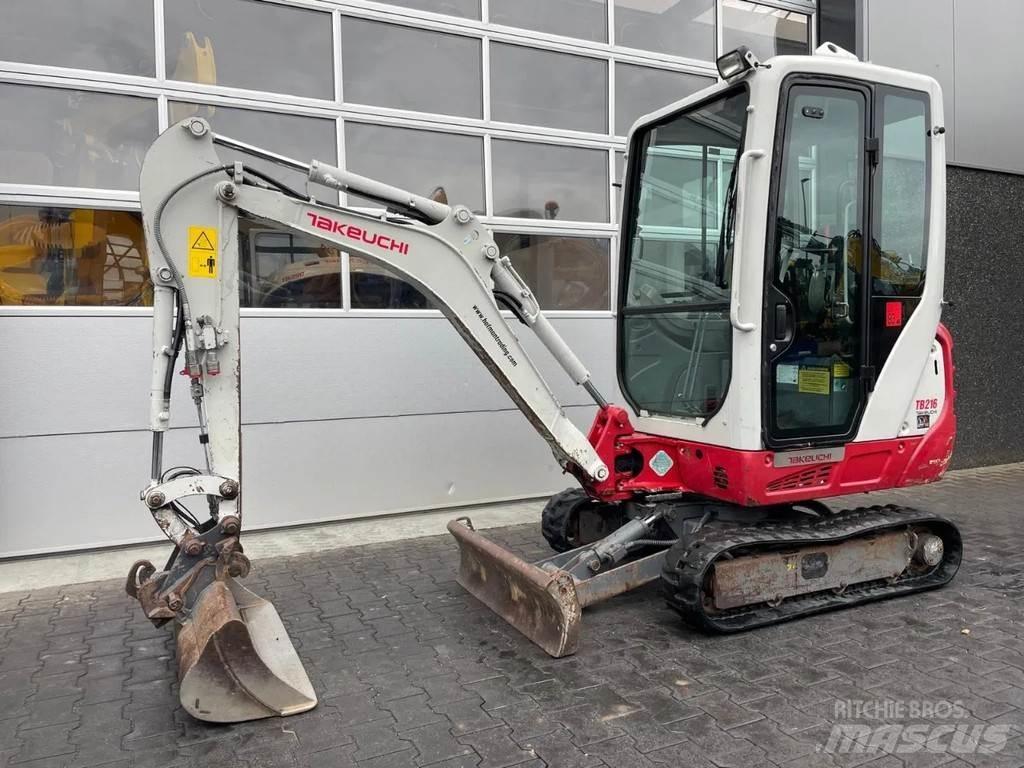 Takeuchi TB216 Minikoparki