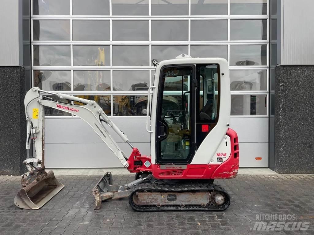 Takeuchi TB216 Minikoparki