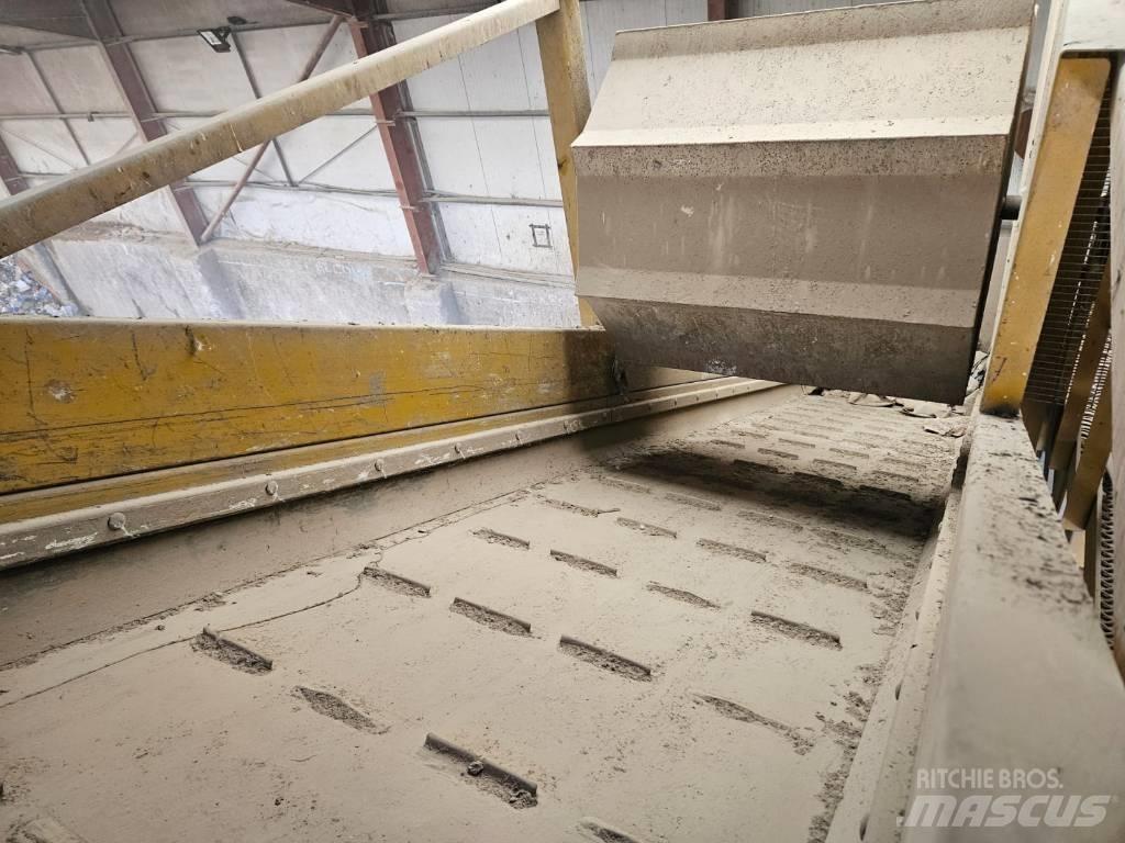 Kiverco Picking Line Sprzęt segregujący