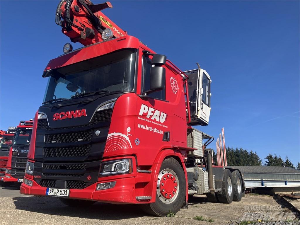Scania R 590 Samochody do przewozu drewna
