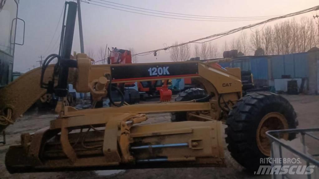 CAT 120 K Równiarki