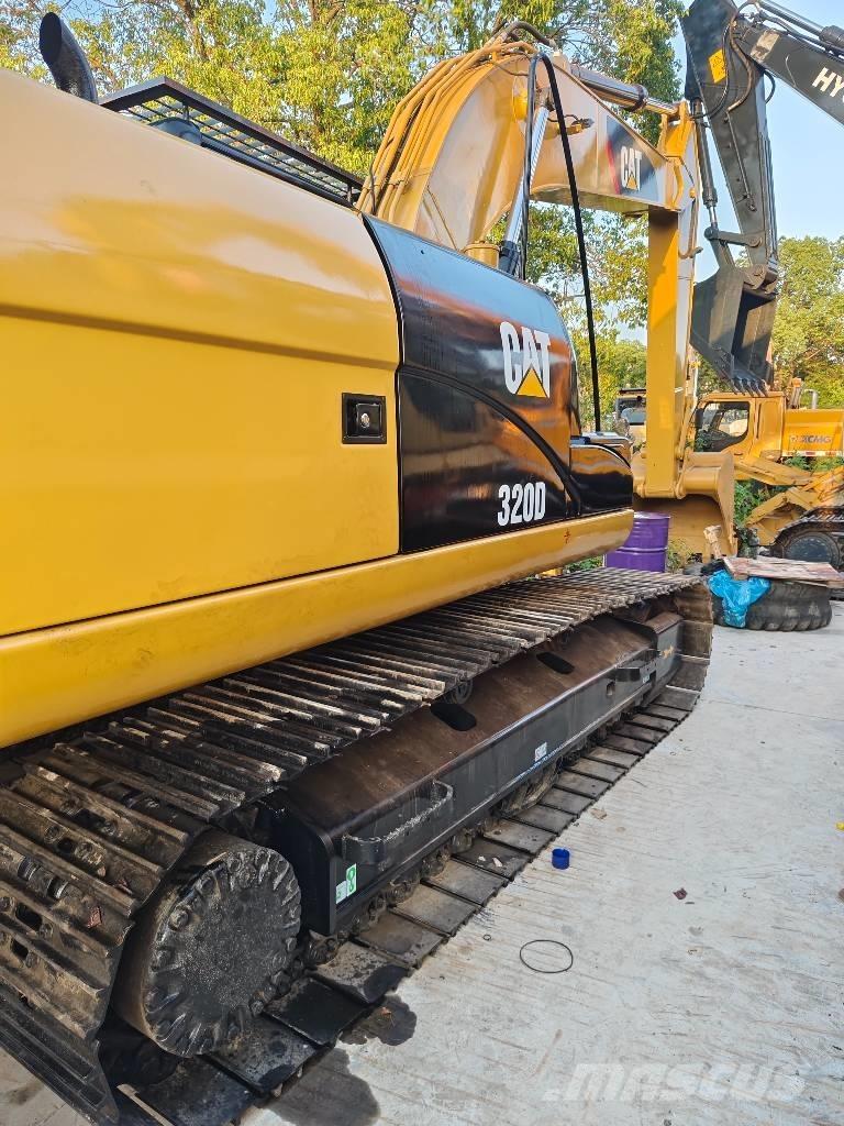 CAT 320 D Koparki gąsienicowe