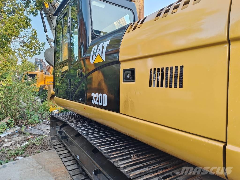 CAT 320 D Koparki gąsienicowe