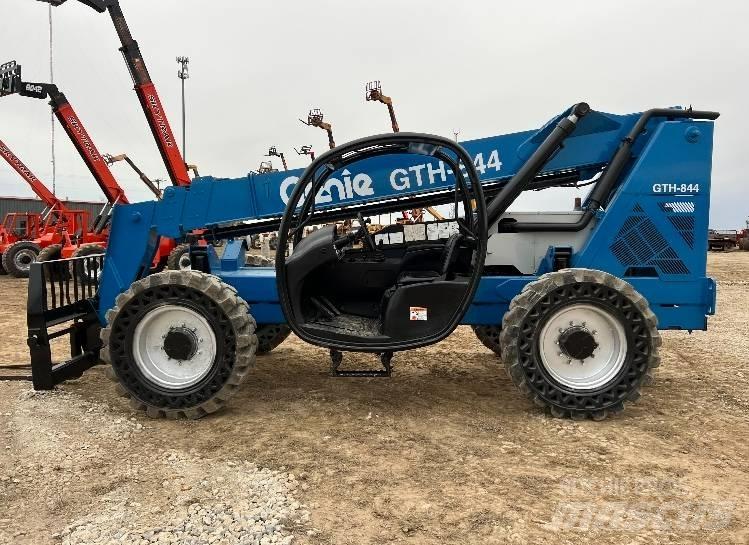 Genie GTH844 Ładowarki teleskopowe