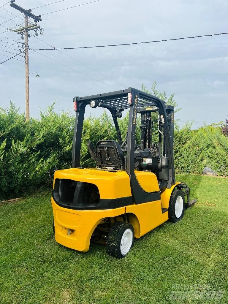 Yale 2500D Wózki Diesla