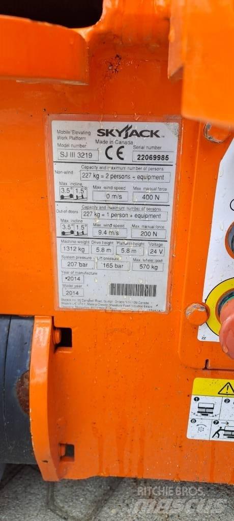 SkyJack SJIII 3219 Podnośniki nożycowe