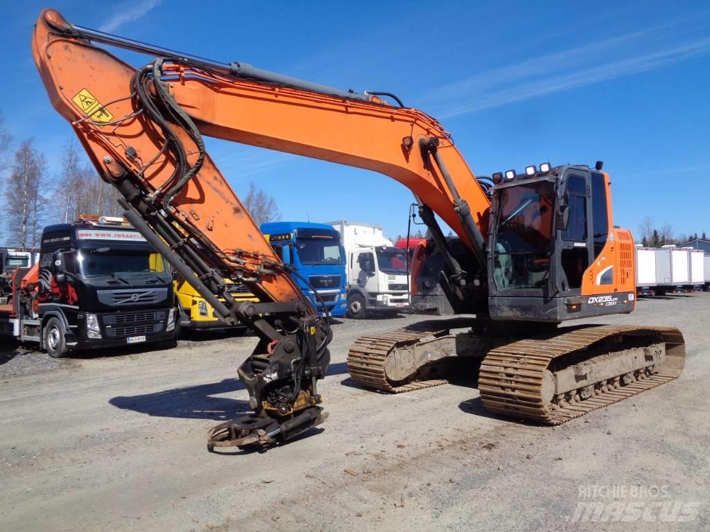 Doosan 235 LCR Koparki gąsienicowe