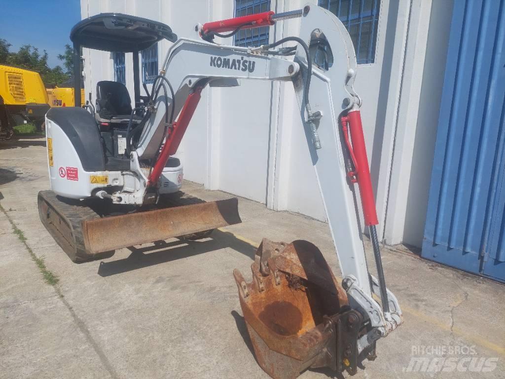 Komatsu PC27R-2 Minikoparki