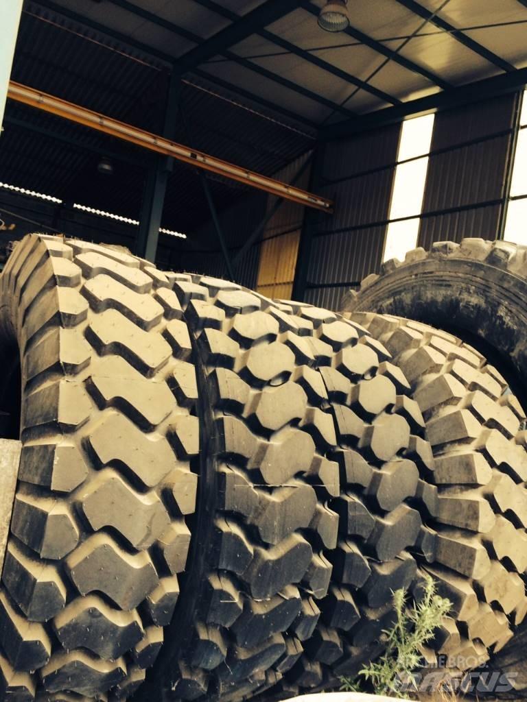 Goodyear 18R35 Opony, koła i felgi
