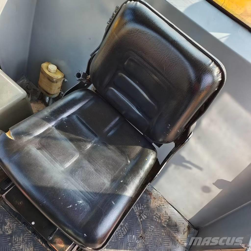 XCMG XS 223 J Walce jednobębnowe