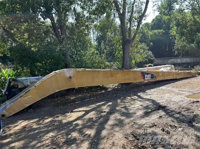 CAT 320 C Koparki pływające - amfibie