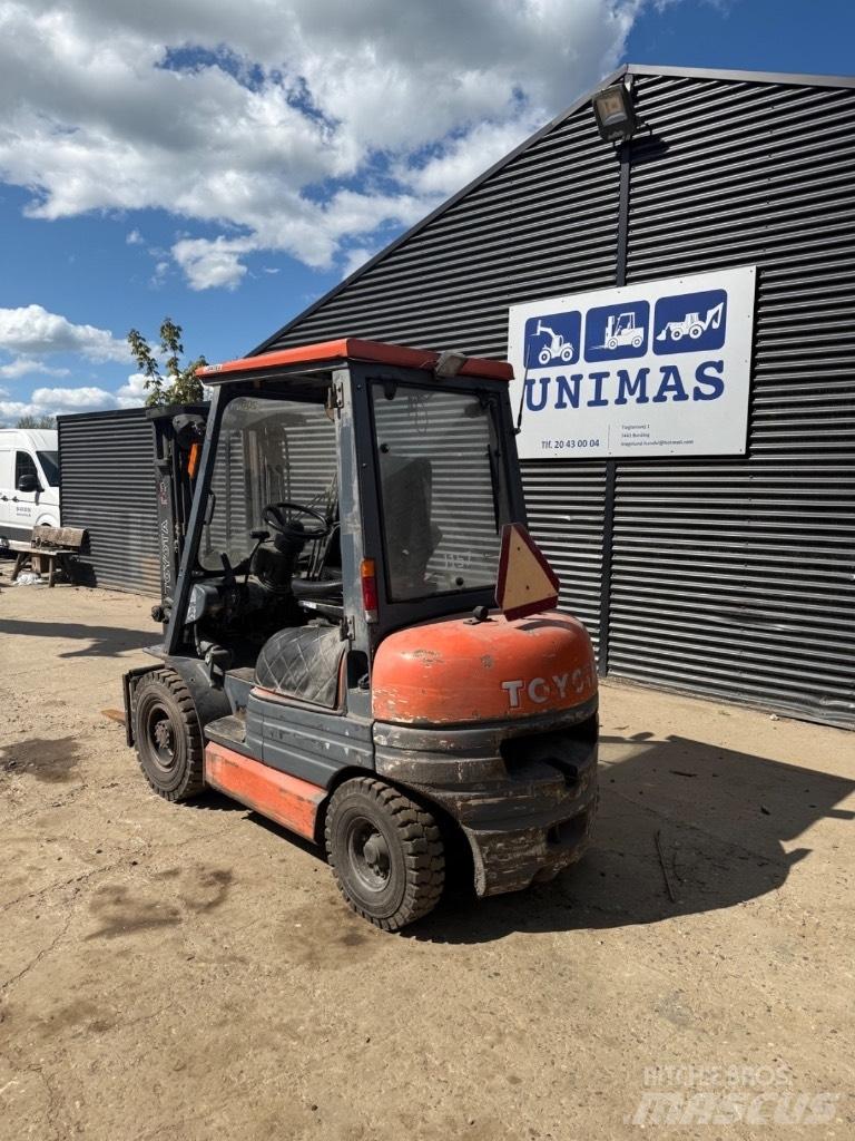 Toyota FD 25 Wózki Diesla