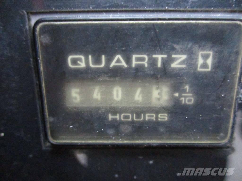 JLG 510 AJ (557) Kompaktowe samojezdne wysięgniki podnośnikowe