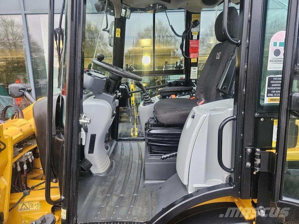 CAT 908m Ładowarki kołowe