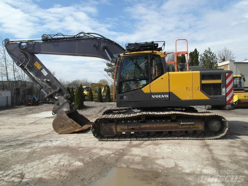 Volvo EC 220 EL Koparki gąsienicowe