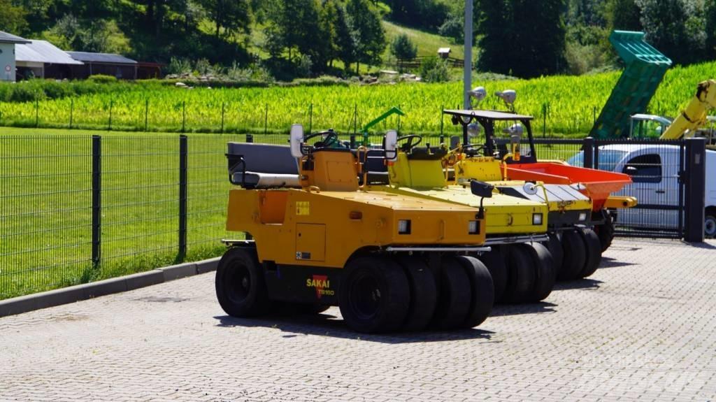 Sakai TS 160 Walce ogumione