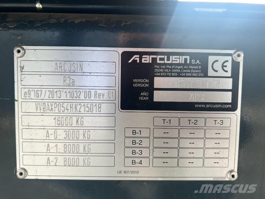 Arcusin AutoStarcker Przyczepy do przewozu słomy w belach
