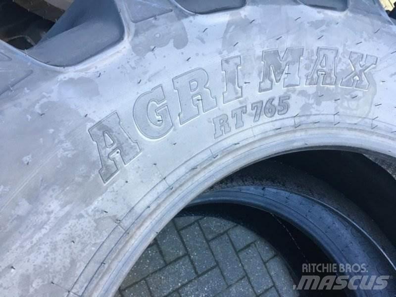 BKT 520/70 R 38 Opony, koła i felgi