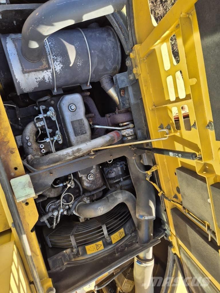 New Holland E 135 SR Koparki gąsienicowe