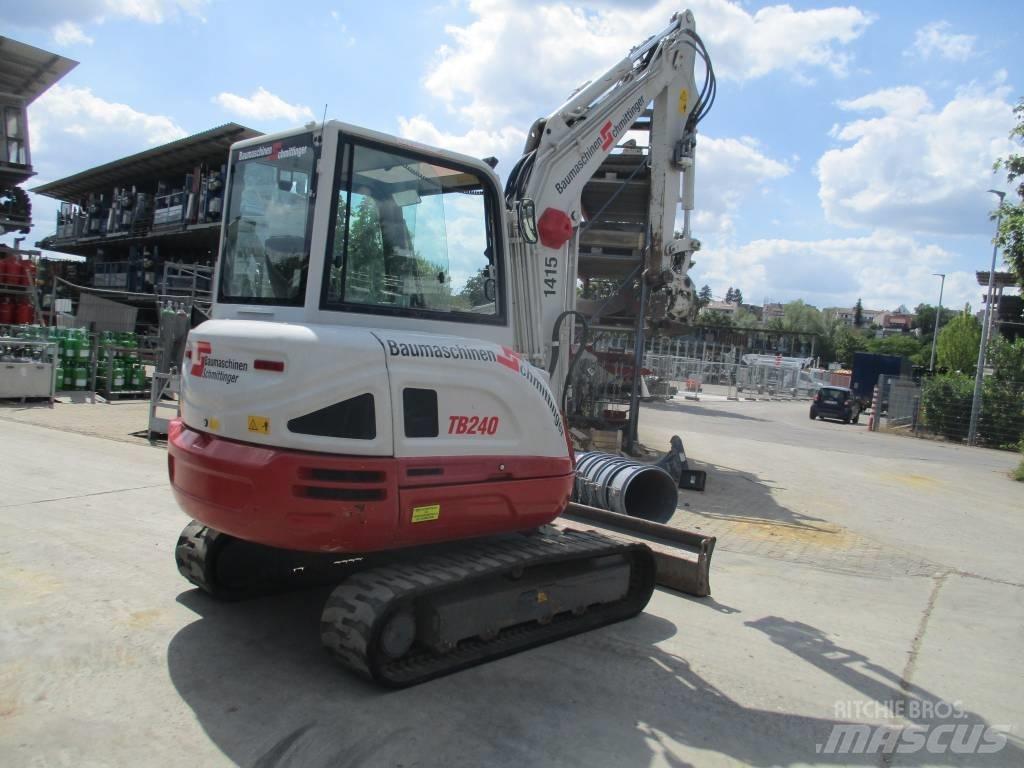 Takeuchi TB240 Minikoparki