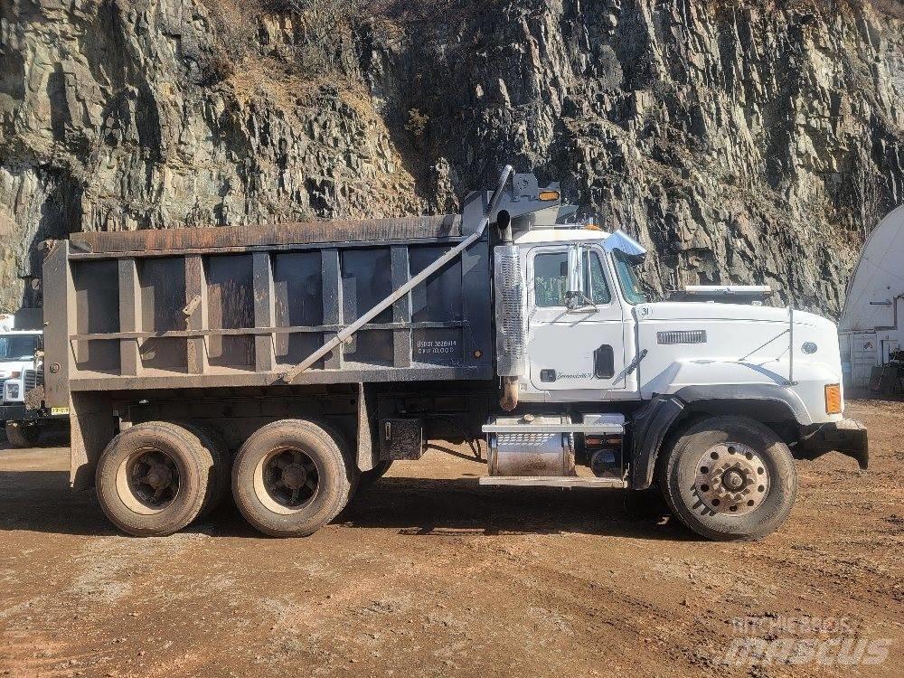 Mack CL 713 Wywrotki