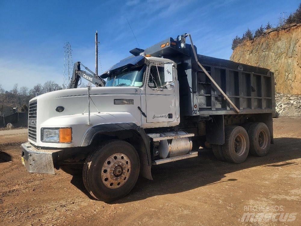 Mack CL 713 Wywrotki