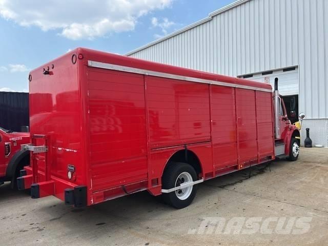 Freightliner M2 106 Samochody do transportu napojów
