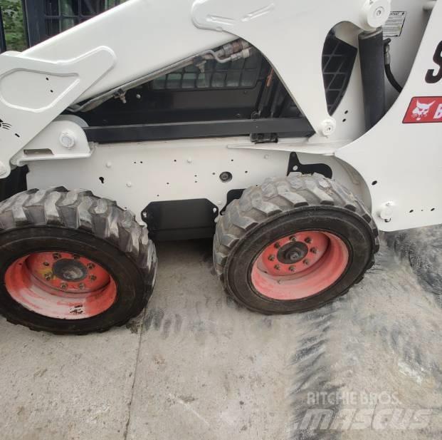 Bobcat S300 Ładowarki burtowe