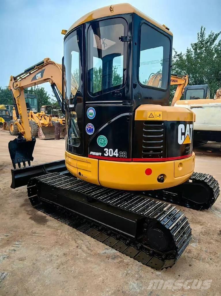 CAT 304 CR Minikoparki