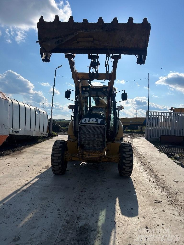 CAT 422 E Koparko-ładowarki
