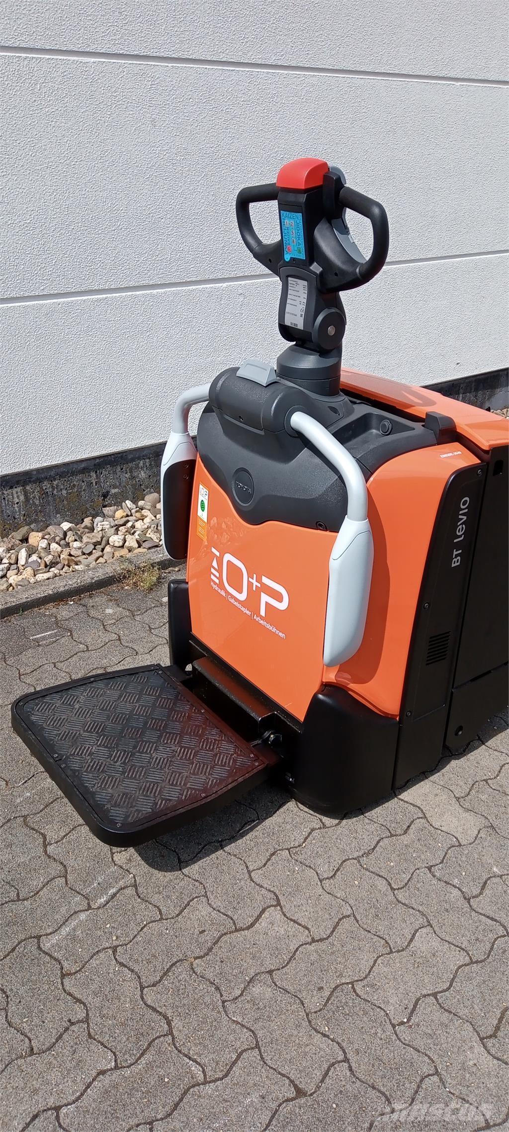 Toyota LPE 220 Wózki widłowe unoszące z dyszlem