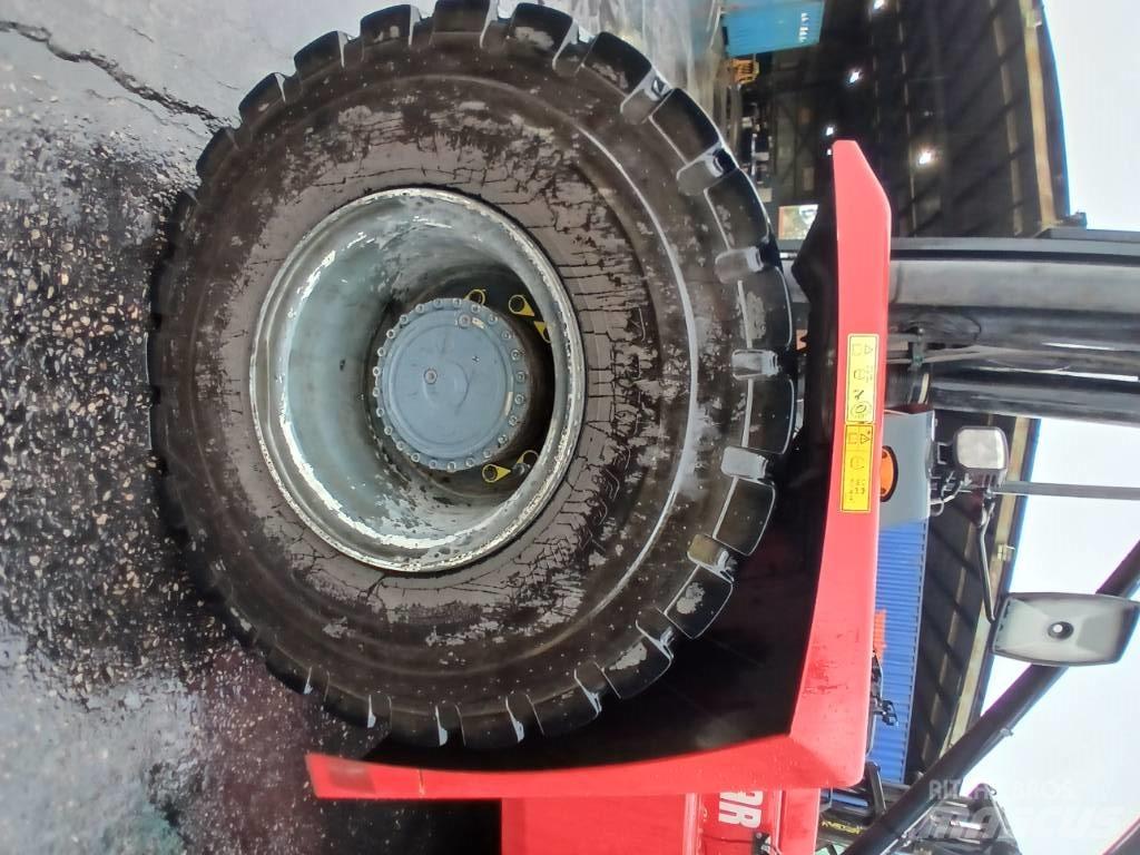 Kalmar DCG100-45ED7 Wozy do składowania i transportu kontenerów