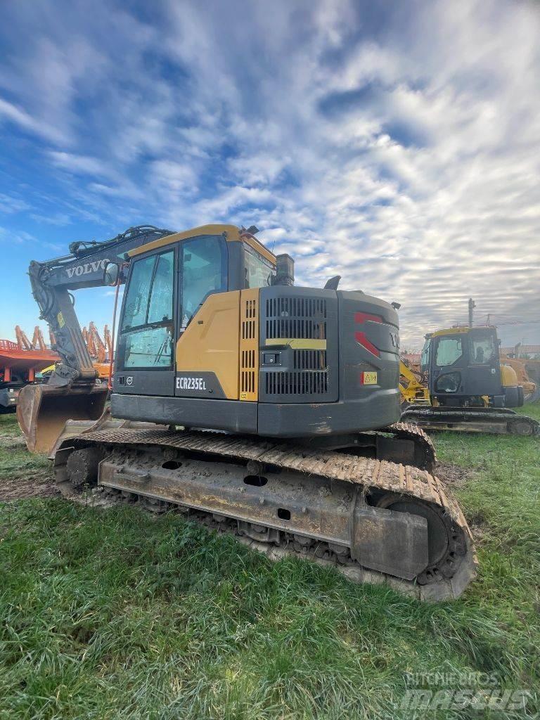 Volvo ECR 235 E Koparki gąsienicowe