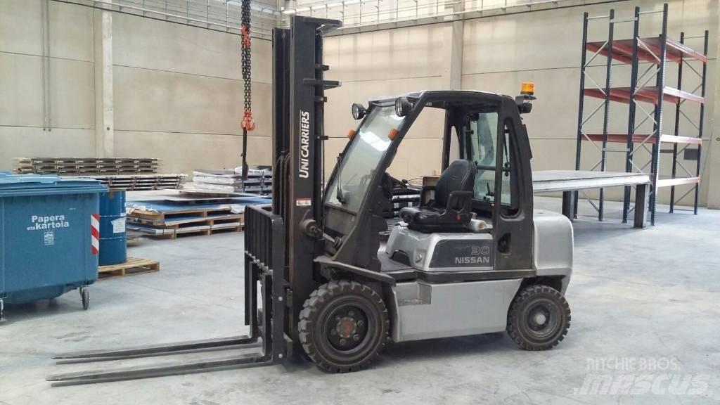 Nissan FGD02A30Q Wózki Diesla