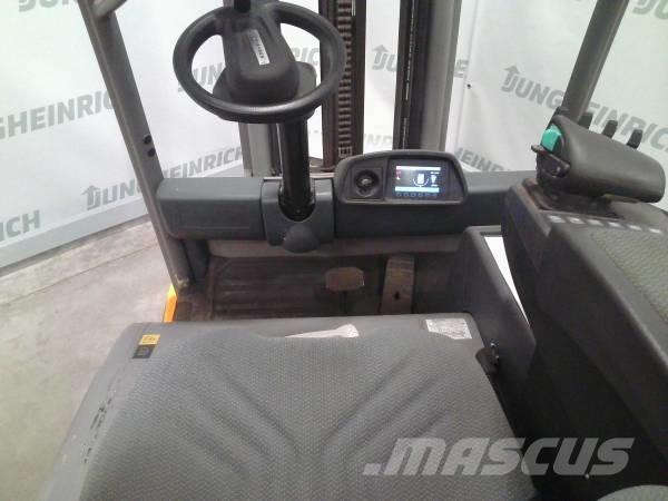 Jungheinrich EFG 320 Wózki elektryczne