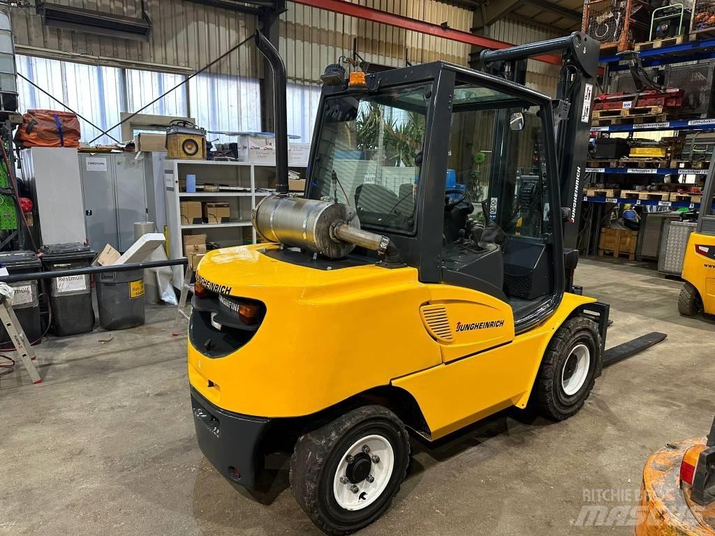 Jungheinrich DFG 550 Wózki Diesla
