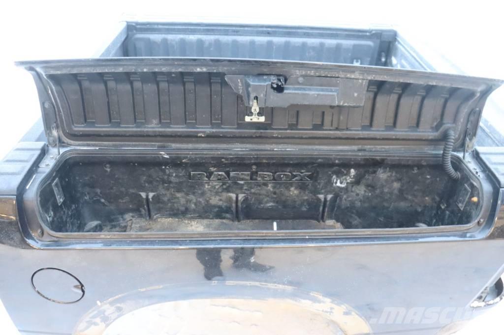 Dodge Ram Kabiny i wnętrze