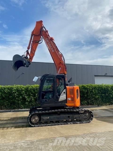 Hitachi ZX 135 US-6 Koparki gąsienicowe